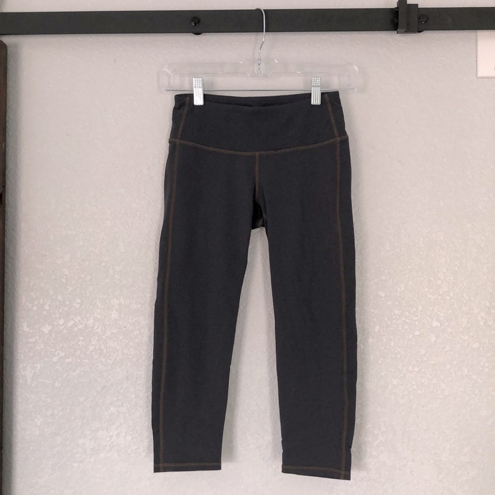 Athleta Capri XS